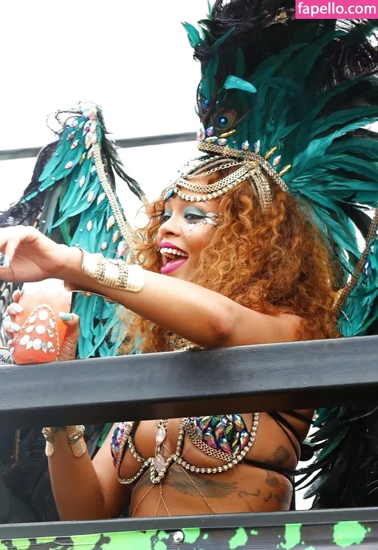 Rihanna Onlyfans Photo Gallery 