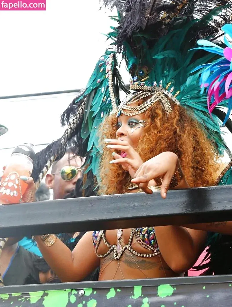 Rihanna Onlyfans Photo Gallery 