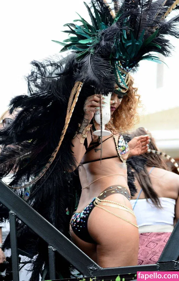 Rihanna Onlyfans Photo Gallery 