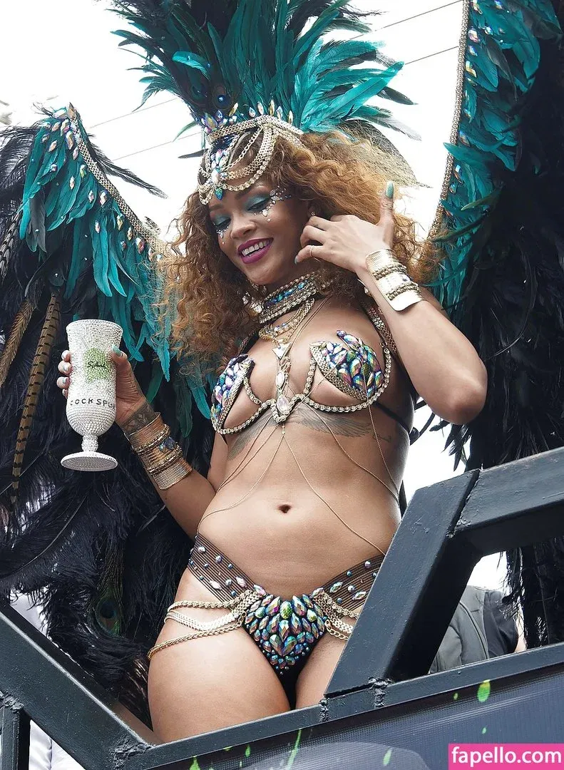 Rihanna Onlyfans Photo Gallery 