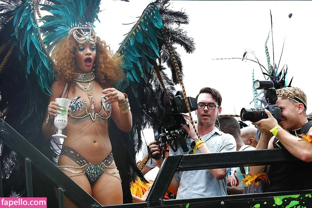 Rihanna Onlyfans Photo Gallery 