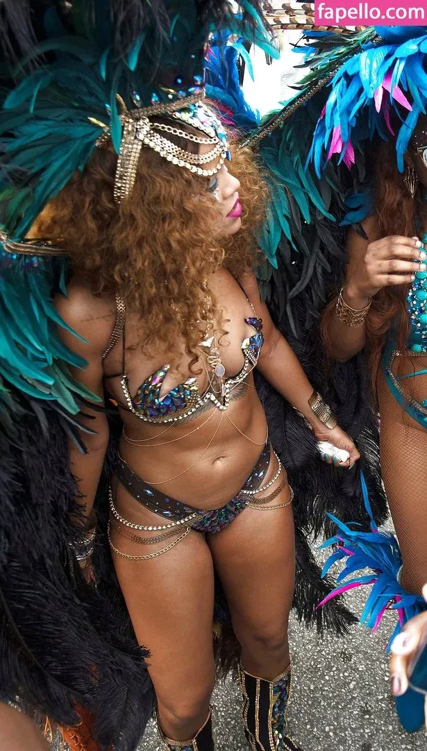 Rihanna Onlyfans Photo Gallery 