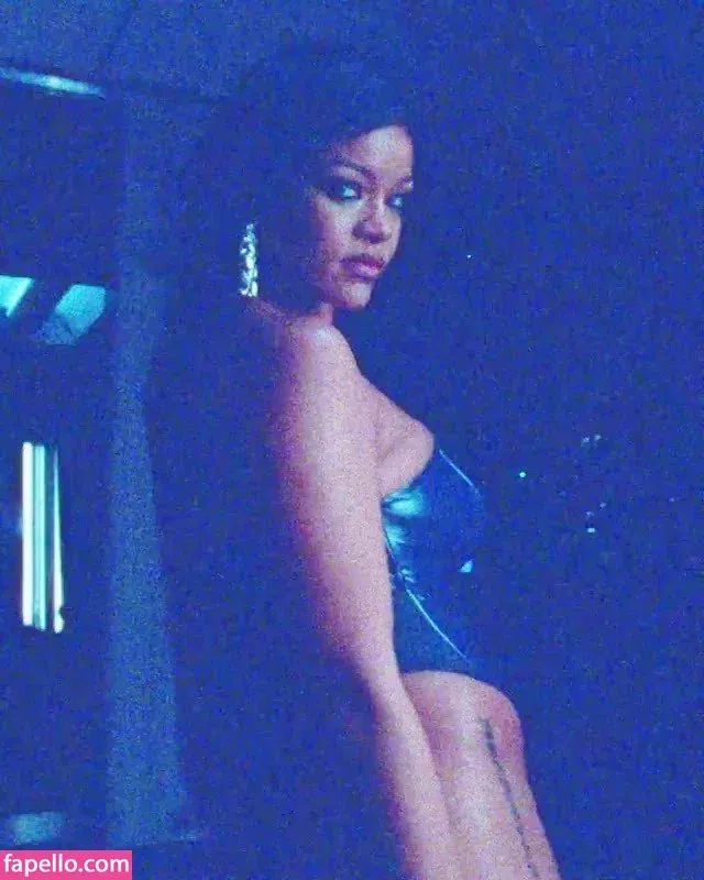 Rihanna Onlyfans Photo Gallery 