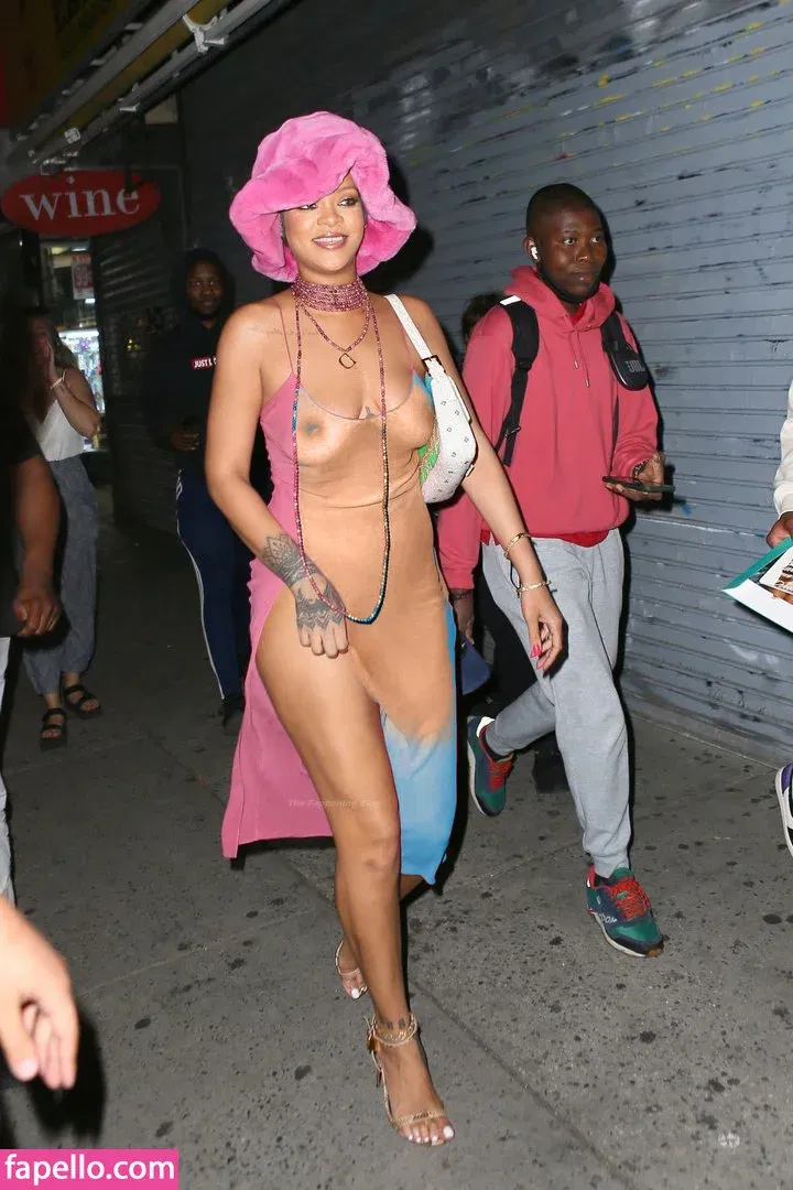 Rihanna Onlyfans Photo Gallery 