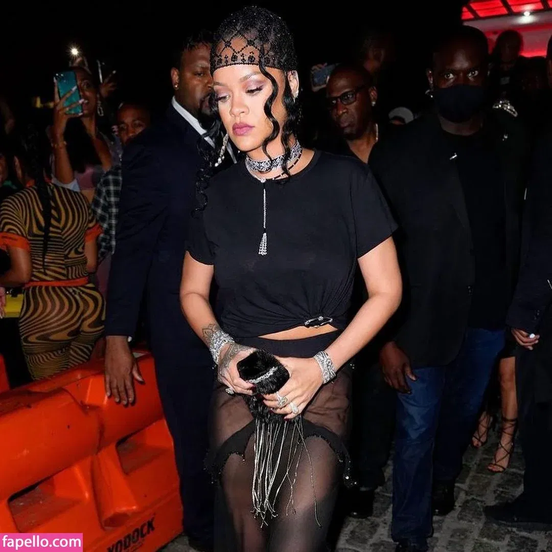 Rihanna Onlyfans Photo Gallery 