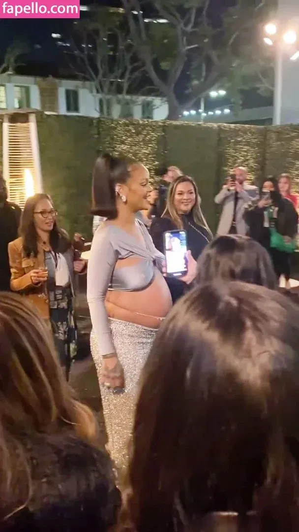 Rihanna Onlyfans Photo Gallery 