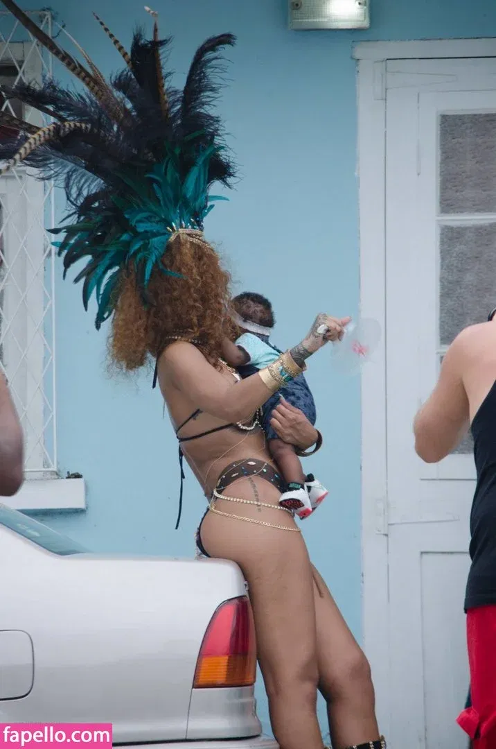 Rihanna Onlyfans Photo Gallery 