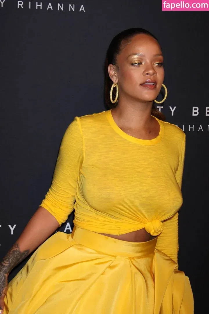 Rihanna Onlyfans Photo Gallery 
