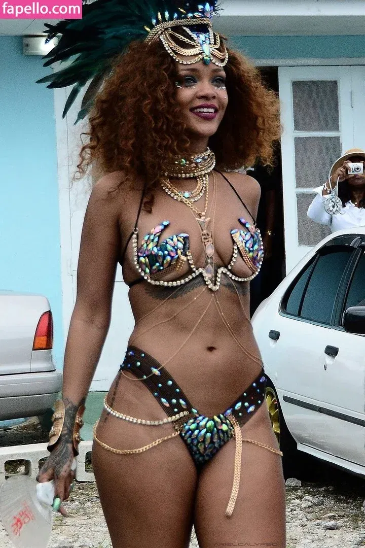 Rihanna Onlyfans Photo Gallery 