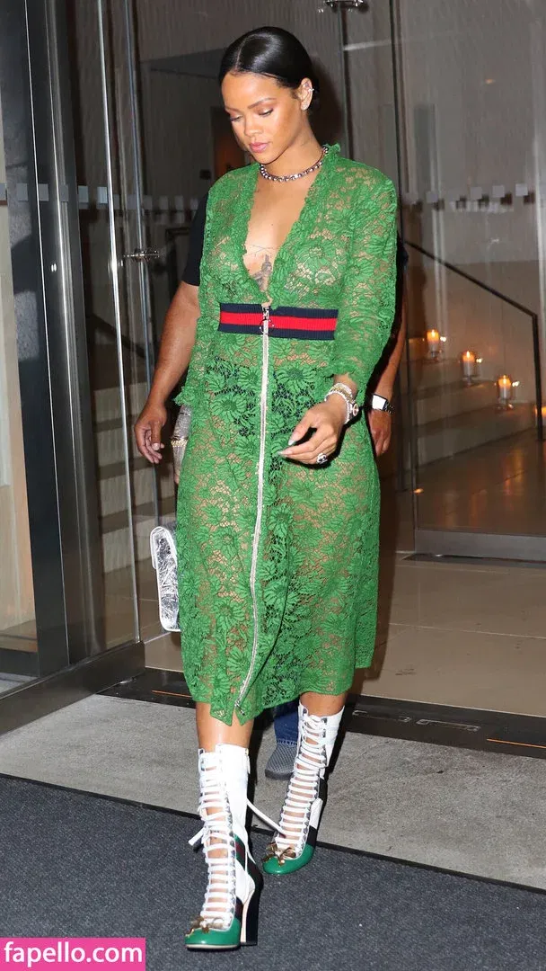 Rihanna Onlyfans Photo Gallery 