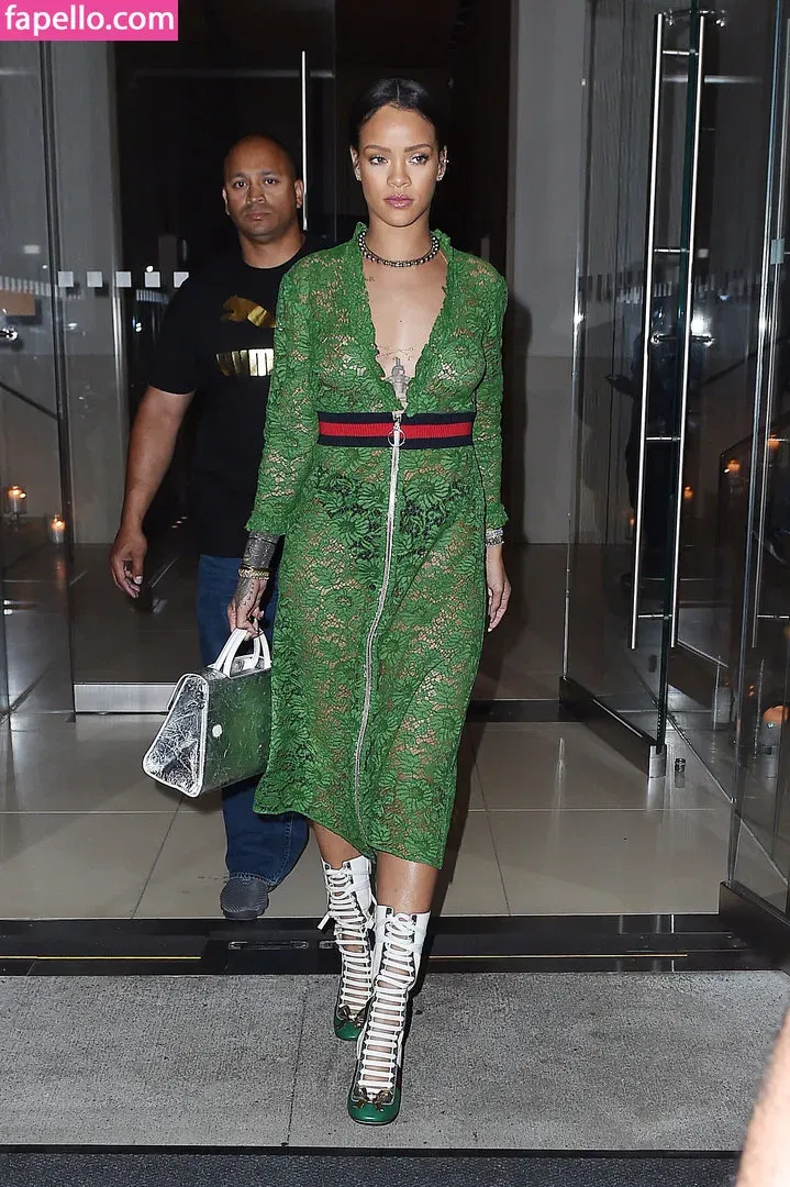 Rihanna Onlyfans Photo Gallery 