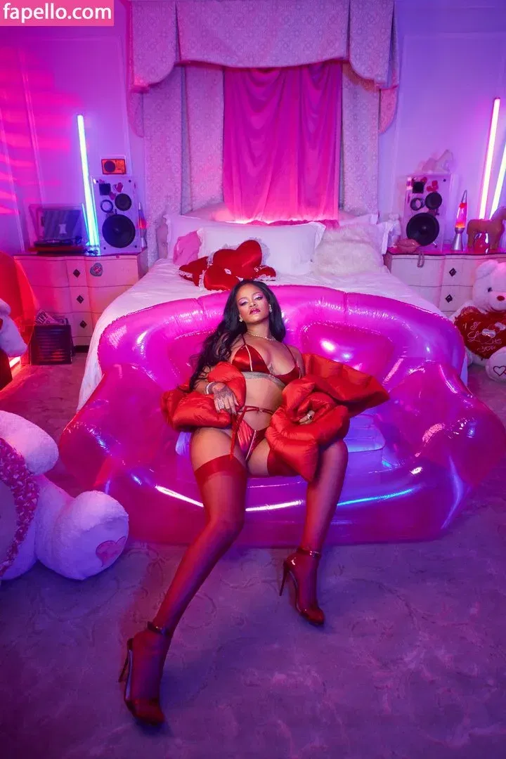 Rihanna Onlyfans Photo Gallery 
