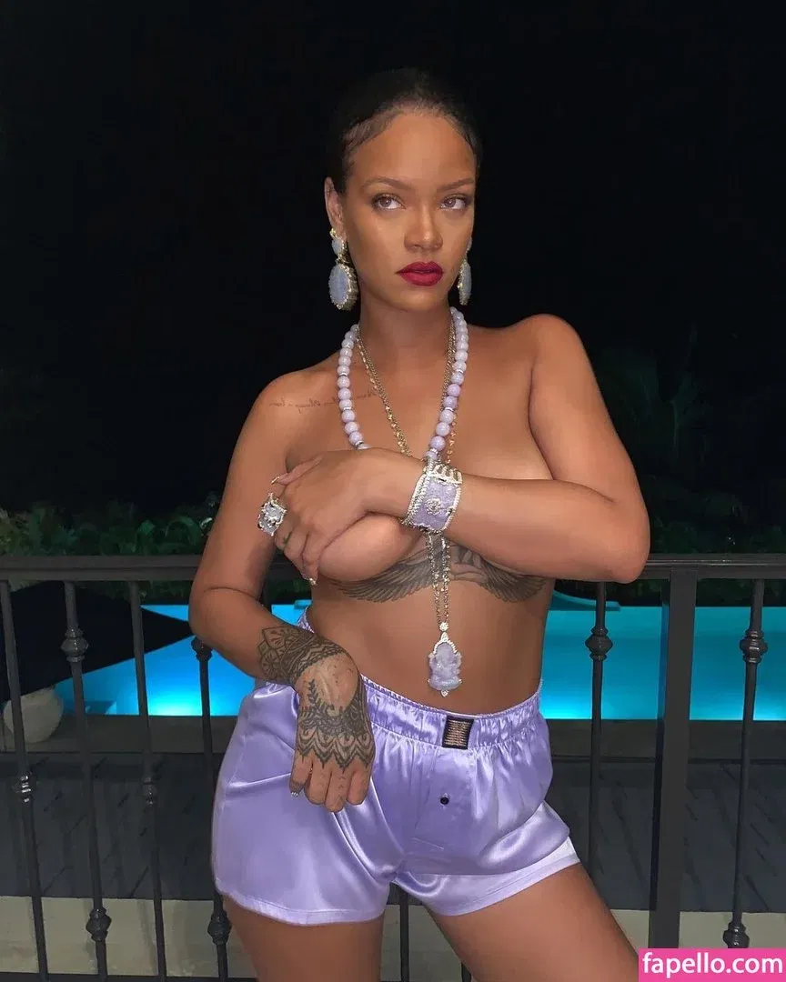 Rihanna Onlyfans Photo Gallery 