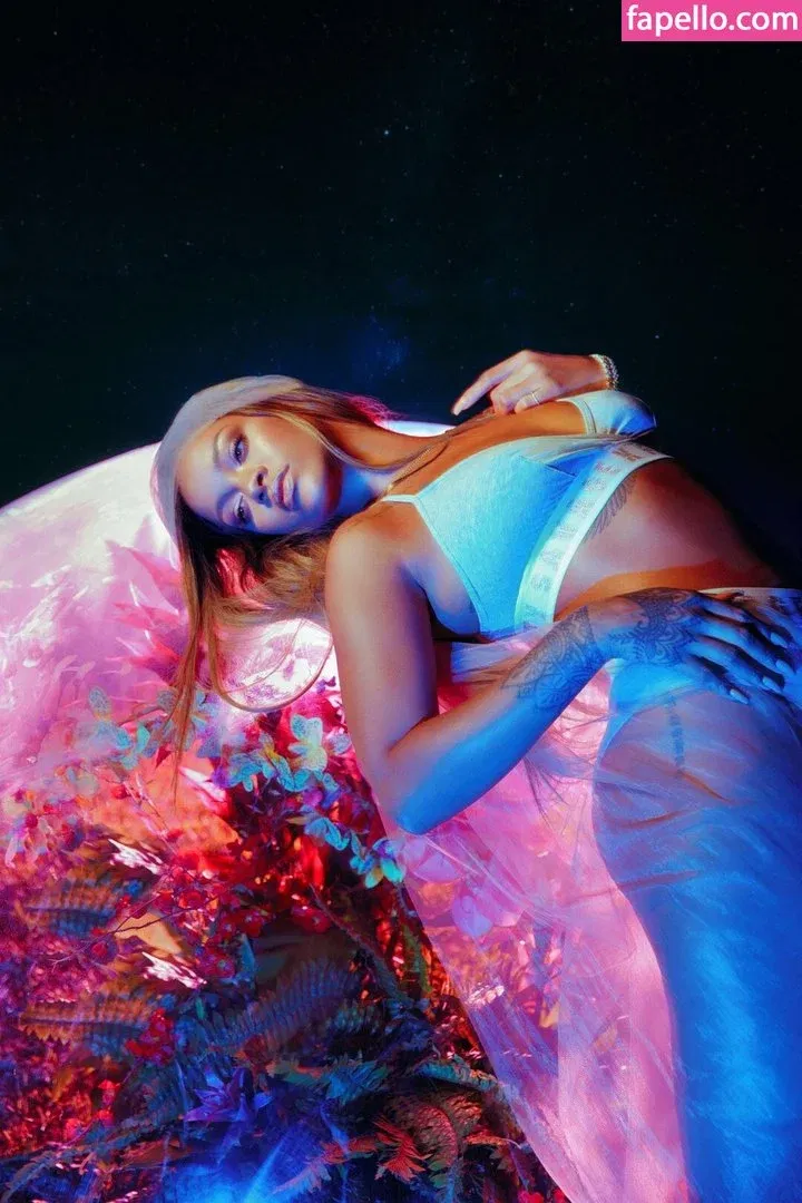 Rihanna Onlyfans Photo Gallery 