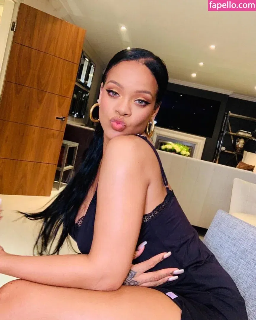 Rihanna Onlyfans Photo Gallery 