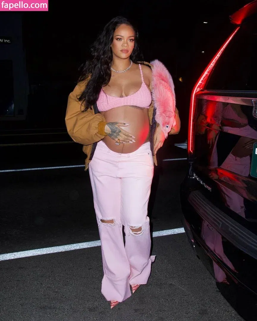 Rihanna Onlyfans Photo Gallery 