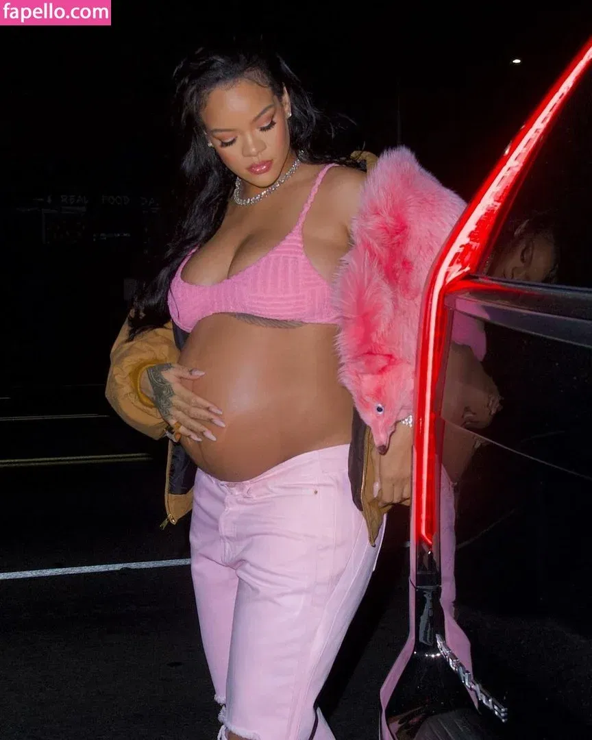 Rihanna Onlyfans Photo Gallery 