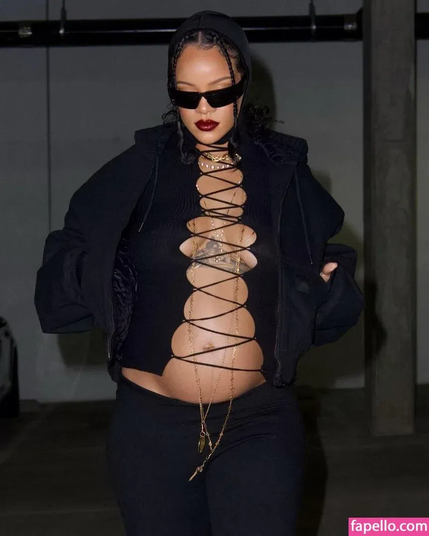 Rihanna Onlyfans Photo Gallery 