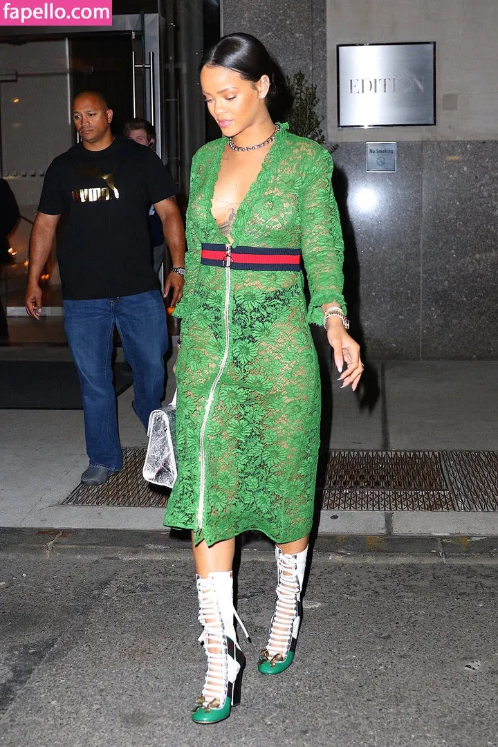 Rihanna Onlyfans Photo Gallery 