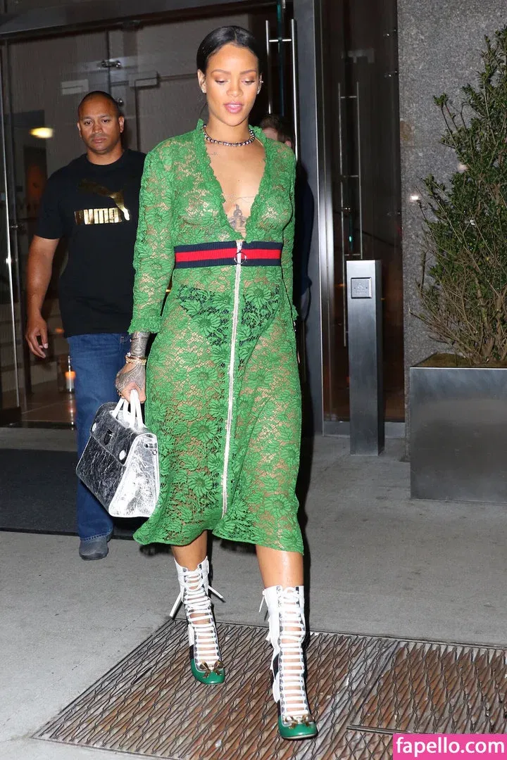 Rihanna Onlyfans Photo Gallery 