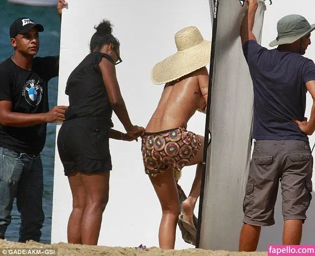 Rihanna Onlyfans Photo Gallery 