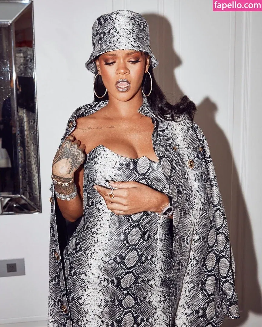 Rihanna Onlyfans Photo Gallery 