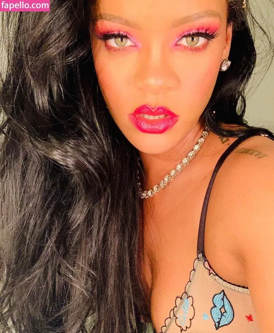Rihanna Onlyfans Photo Gallery 