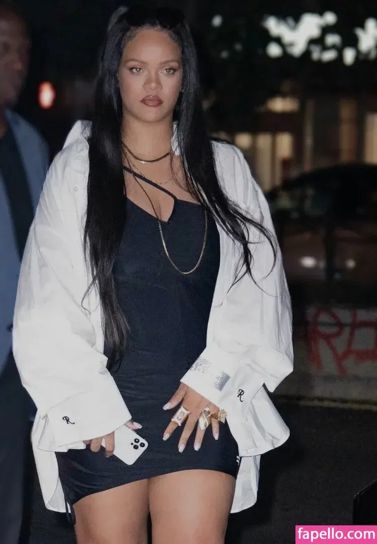 Rihanna Onlyfans Photo Gallery 