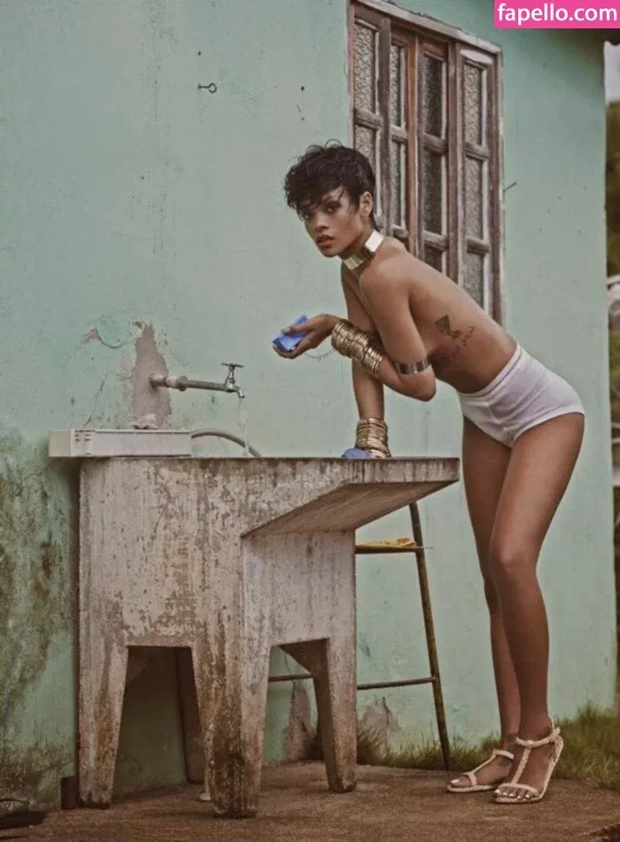 Rihanna Onlyfans Photo Gallery 