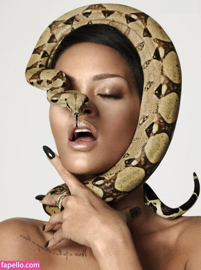 Rihanna Onlyfans Photo Gallery 