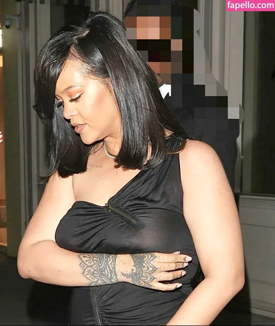 Rihanna Onlyfans Photo Gallery 