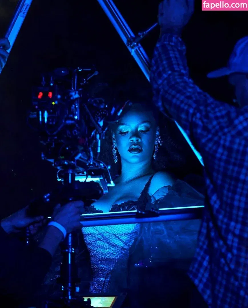 Rihanna Onlyfans Photo Gallery 