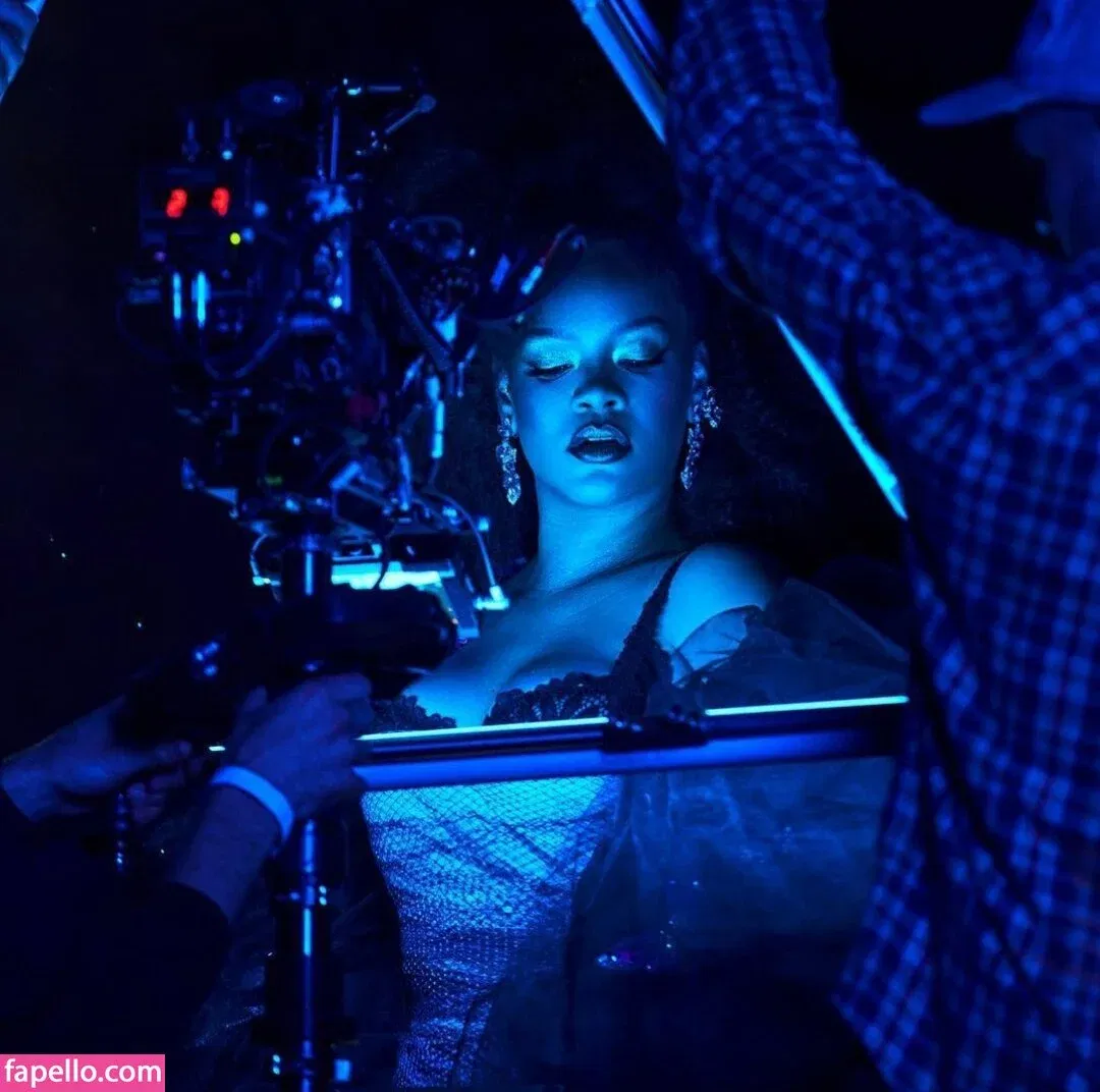 Rihanna Onlyfans Photo Gallery 