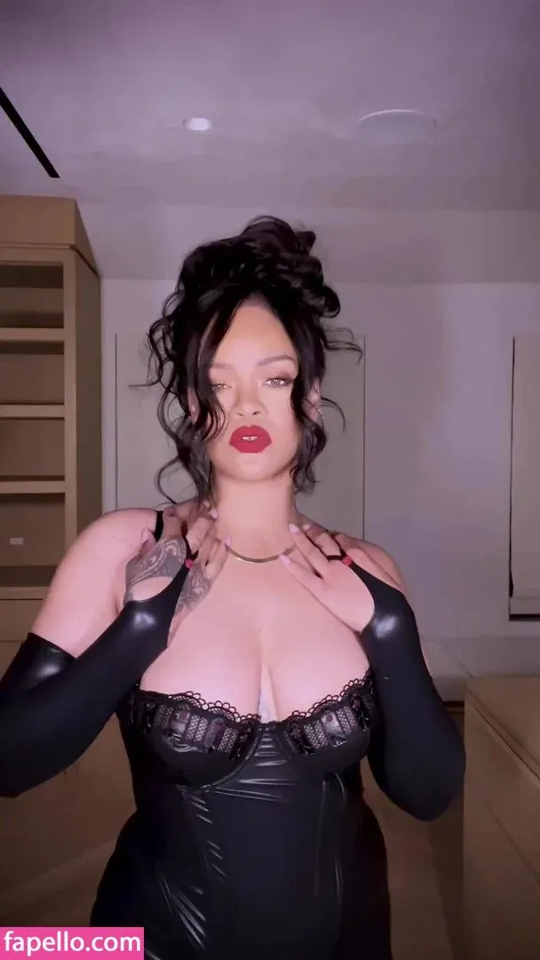 Rihanna Onlyfans Photo Gallery 