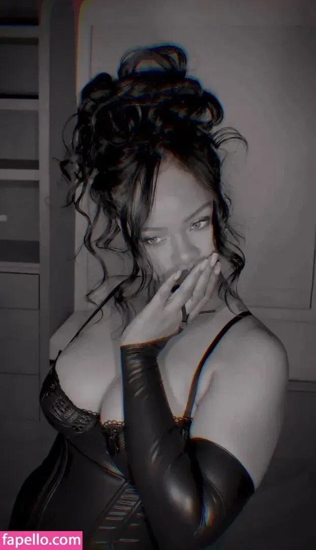 Rihanna Onlyfans Photo Gallery 