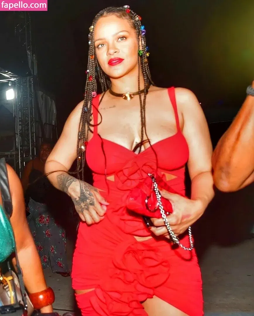 Rihanna Onlyfans Photo Gallery 