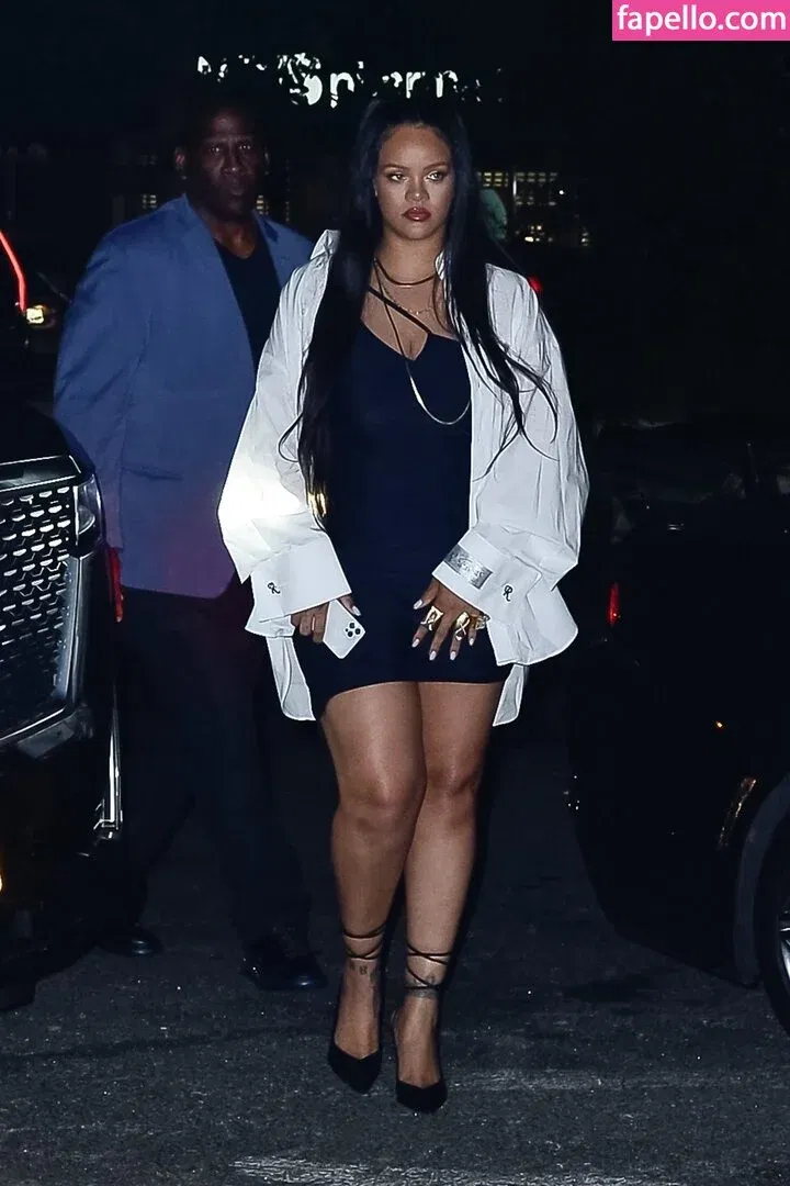 Rihanna Onlyfans Photo Gallery 