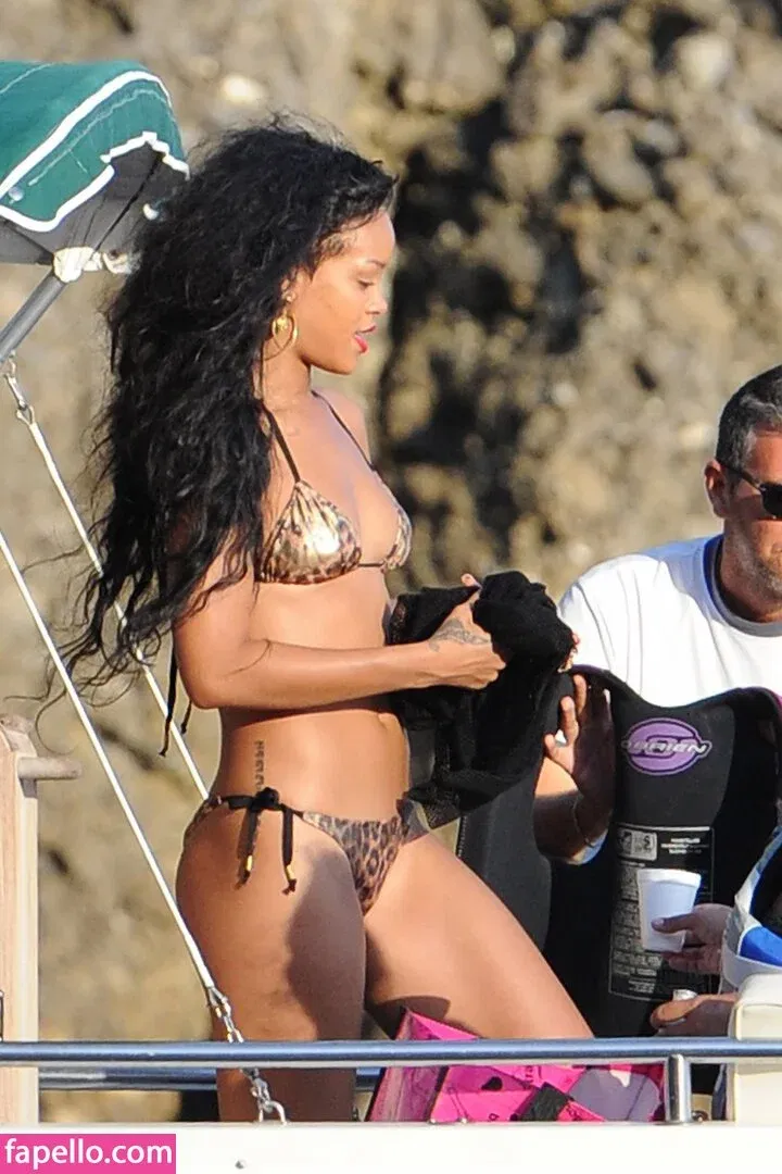 Rihanna Onlyfans Photo Gallery 