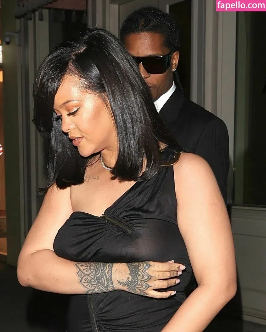 Rihanna Onlyfans Photo Gallery 