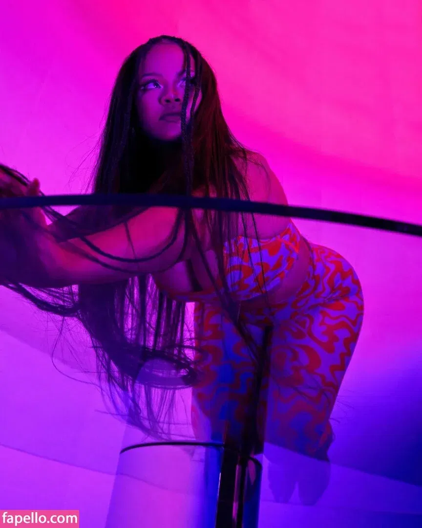 Rihanna Onlyfans Photo Gallery 