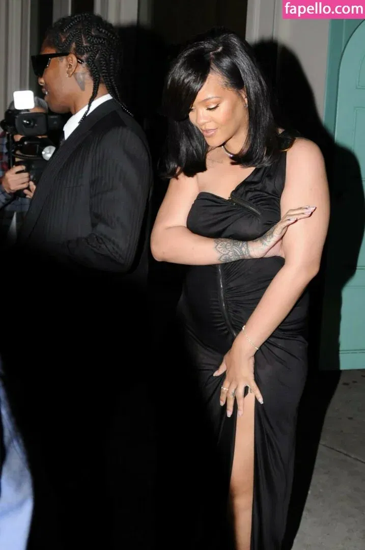 Rihanna Onlyfans Photo Gallery 