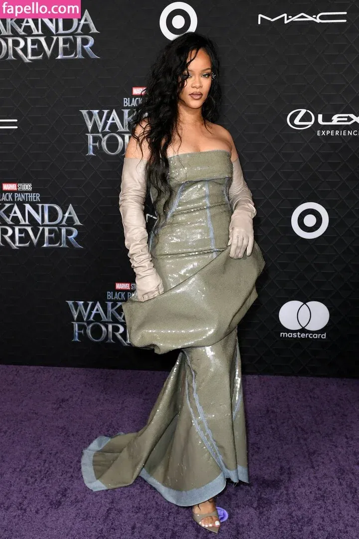 Rihanna Onlyfans Photo Gallery 