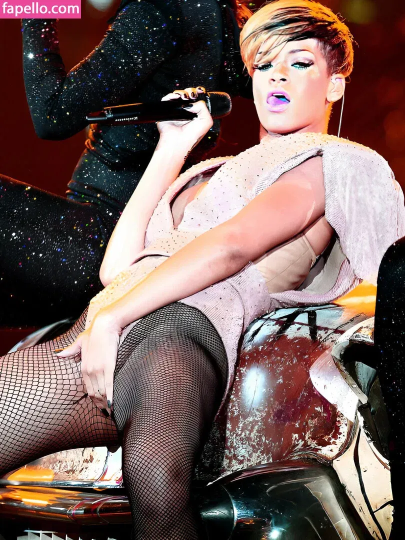 Rihanna Onlyfans Photo Gallery 