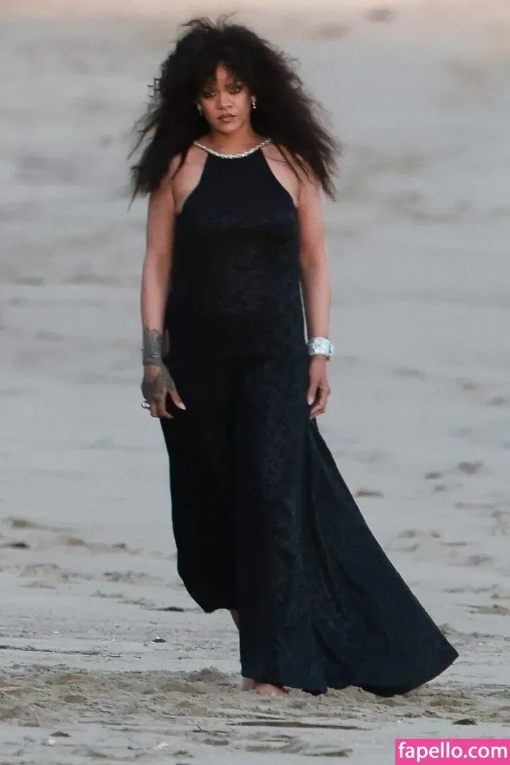 Rihanna Onlyfans Photo Gallery 