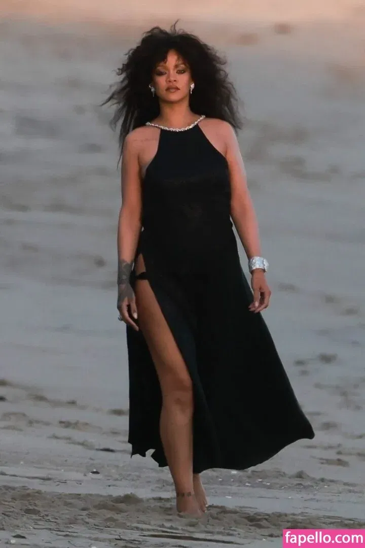 Rihanna Onlyfans Photo Gallery 