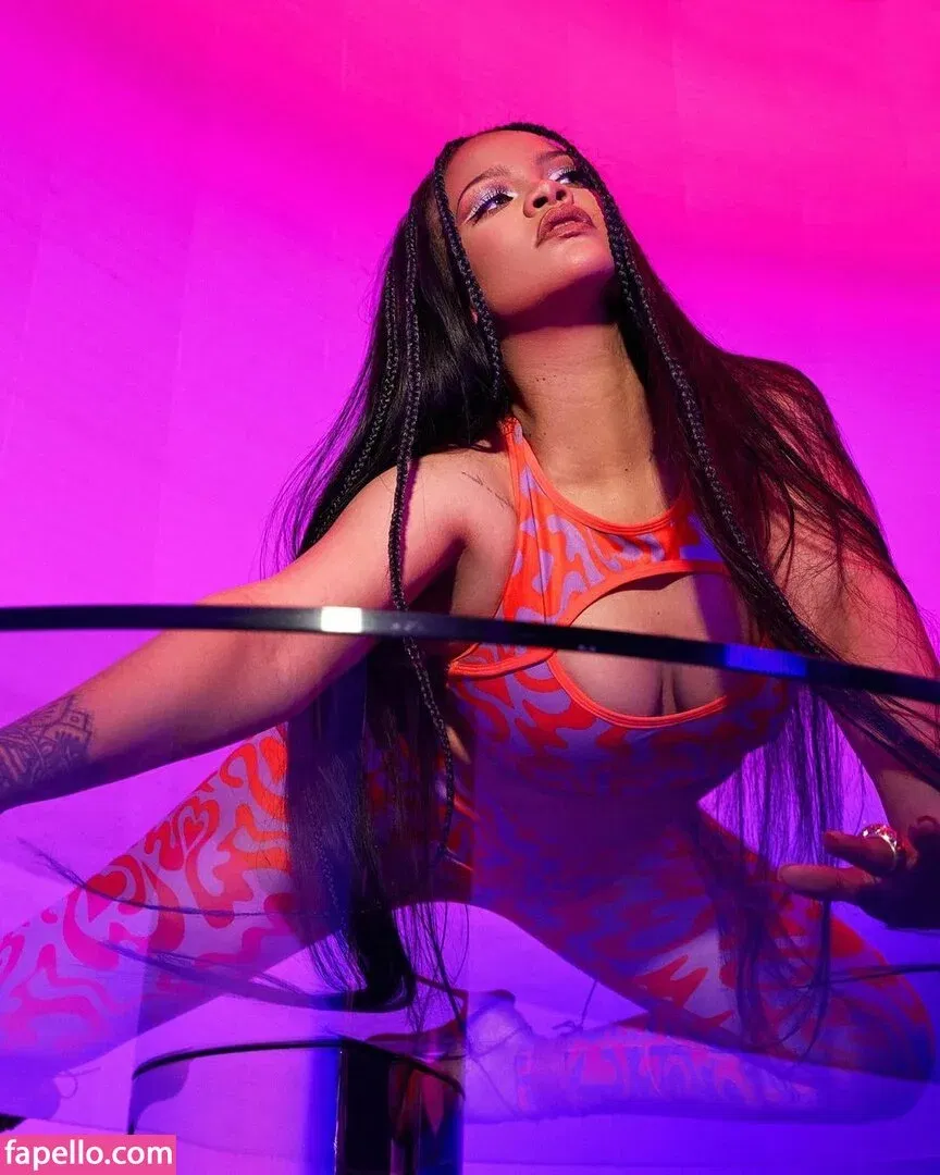 Rihanna Onlyfans Photo Gallery 