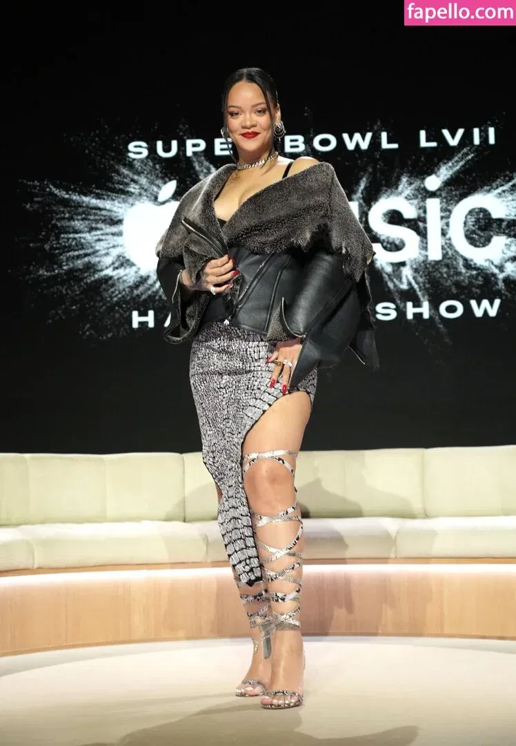 Rihanna Onlyfans Photo Gallery 