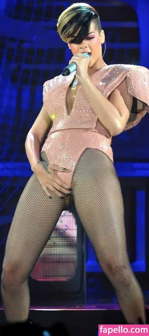 Rihanna Onlyfans Photo Gallery 
