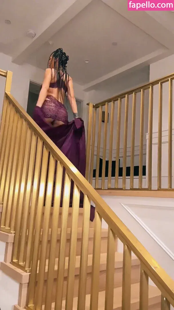 Rihanna Onlyfans Photo Gallery 