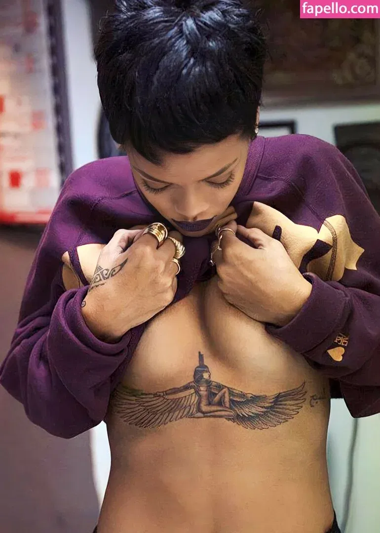 Rihanna Onlyfans Photo Gallery 